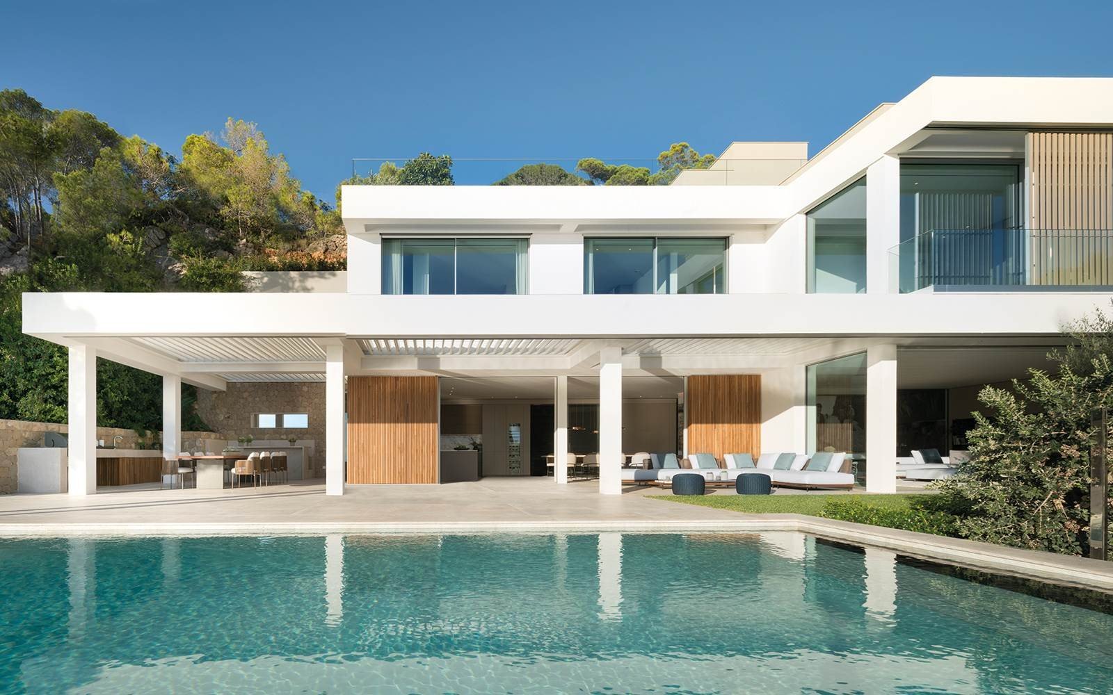 Moderne weiße Villa mit Pool und Garten, Mallorca